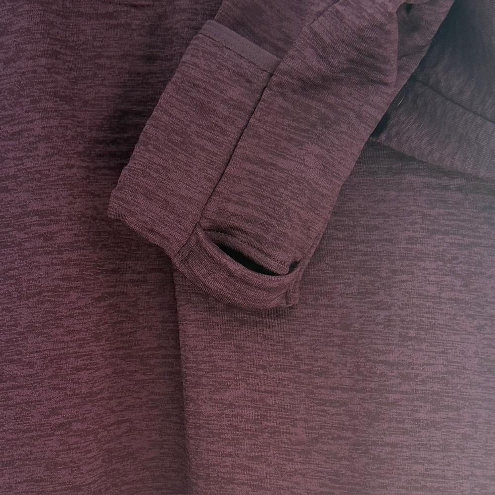 Nike NWOT Dri-Fit Running Half-Zip Top - Picture 4 of 6